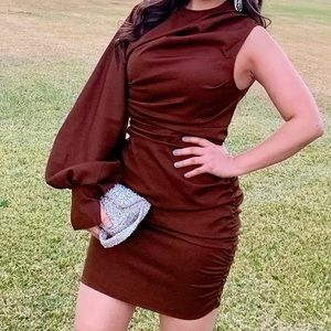 Pretty Little Thing One Shoulder Sleeve Dress